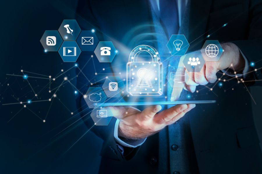 chuyên gia an ninh mạng