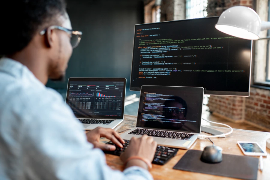 tuyển lập trình viên magento