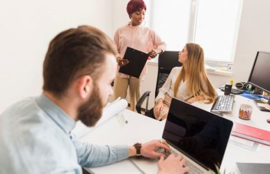 employee experience manager